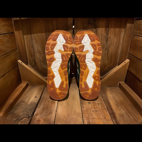 Burn Rubber x New Balance 572 “Vernors” - Picture 5 of 6